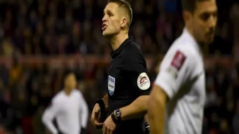 2025年春季全国游泳锦标赛：山东队斩获八金两银三铜辉煌战绩